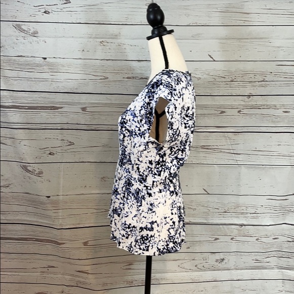 Nanette Lepore Blouse. (size 10) - Picture 2 of 8